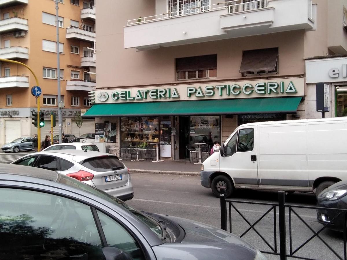 La Casa Di Ludovica All'Appio Latino Roma Exterior foto